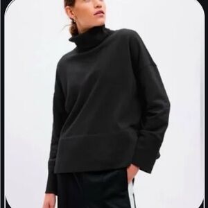 Gap split hem cotton turtleneck size medium black